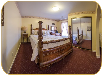 Deluxe Queen Suite